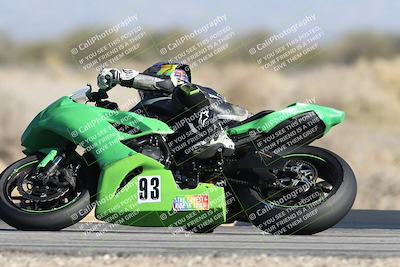 media/Dec-07-2025-CVMA (Sun) [[3e7d2de5dc]]/Race 4-Supersport Middleweight/